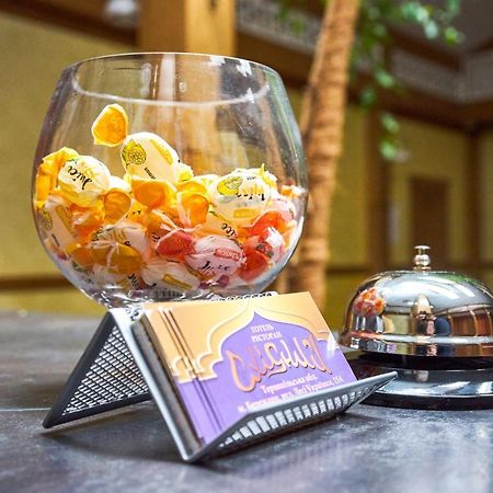 Східний Hotel Berezhany Ngoại thất bức ảnh