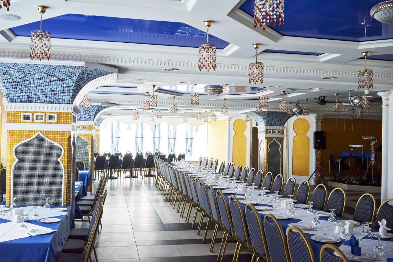 Східний Hotel Berezhany Ngoại thất bức ảnh