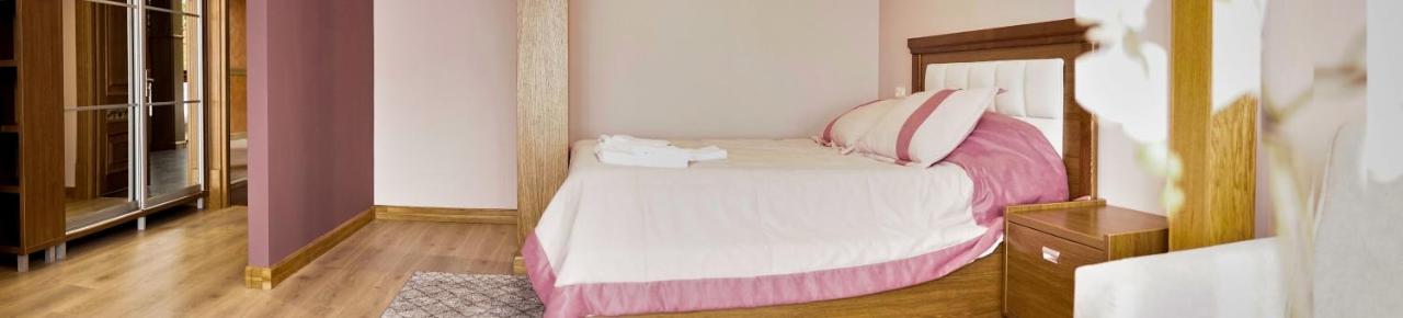 Східний Hotel Berezhany Ngoại thất bức ảnh