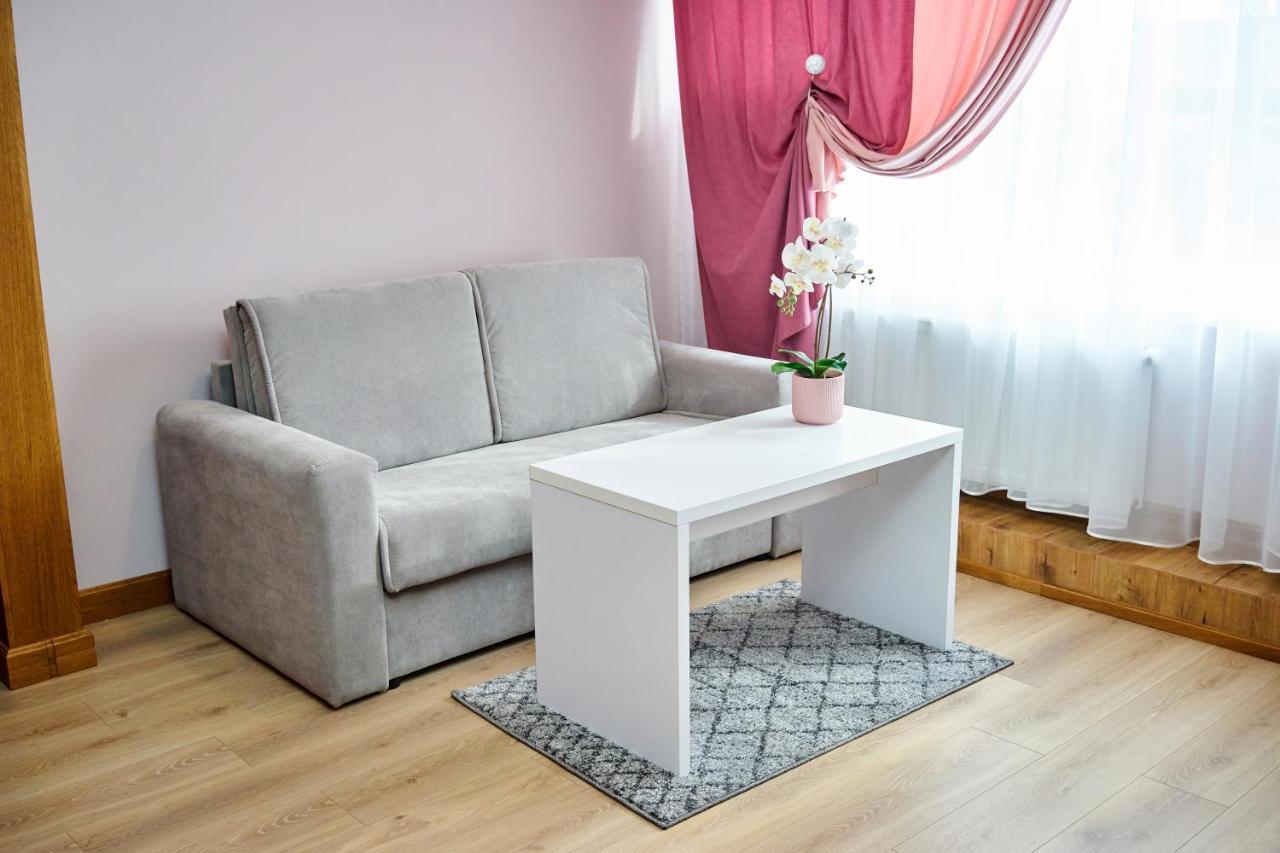 Східний Hotel Berezhany Ngoại thất bức ảnh