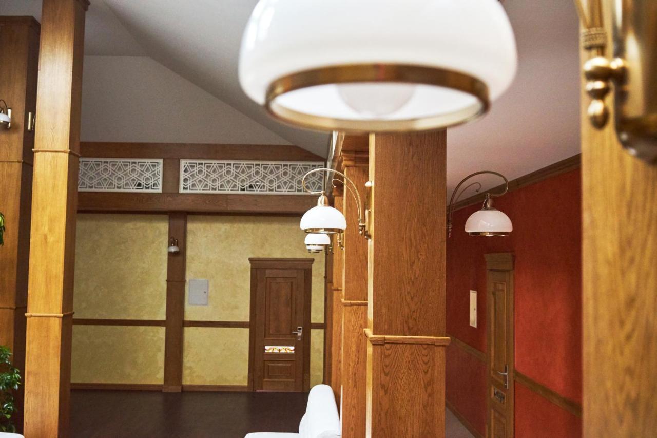Східний Hotel Berezhany Ngoại thất bức ảnh