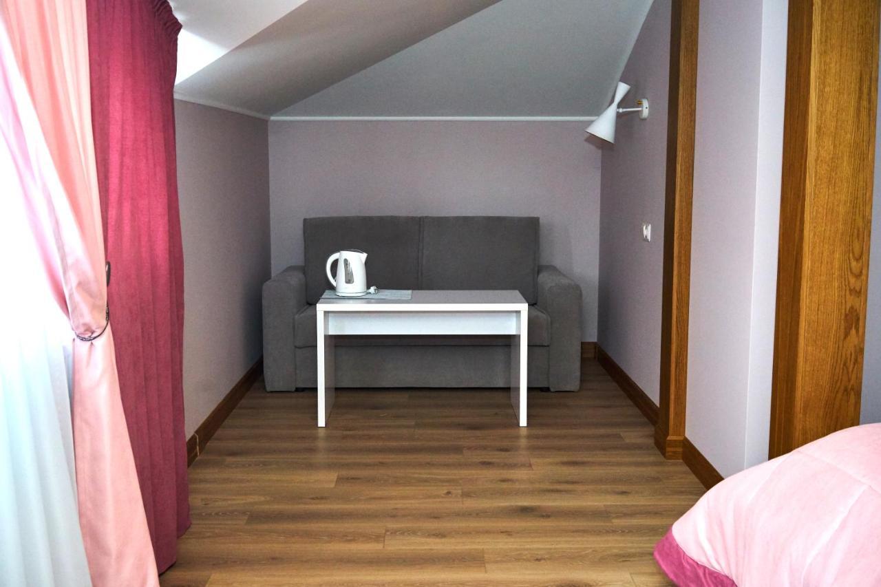 Східний Hotel Berezhany Ngoại thất bức ảnh