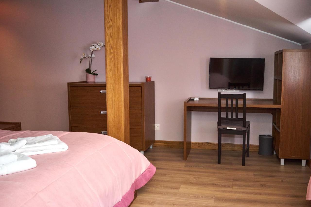 Східний Hotel Berezhany Ngoại thất bức ảnh