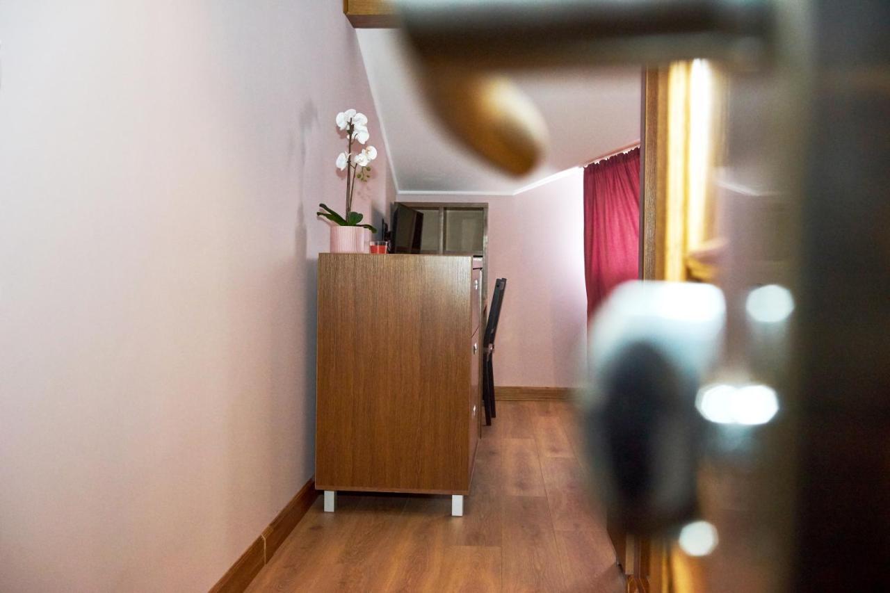 Східний Hotel Berezhany Ngoại thất bức ảnh