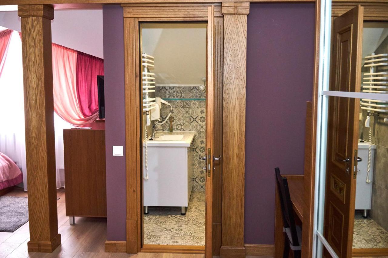 Східний Hotel Berezhany Ngoại thất bức ảnh