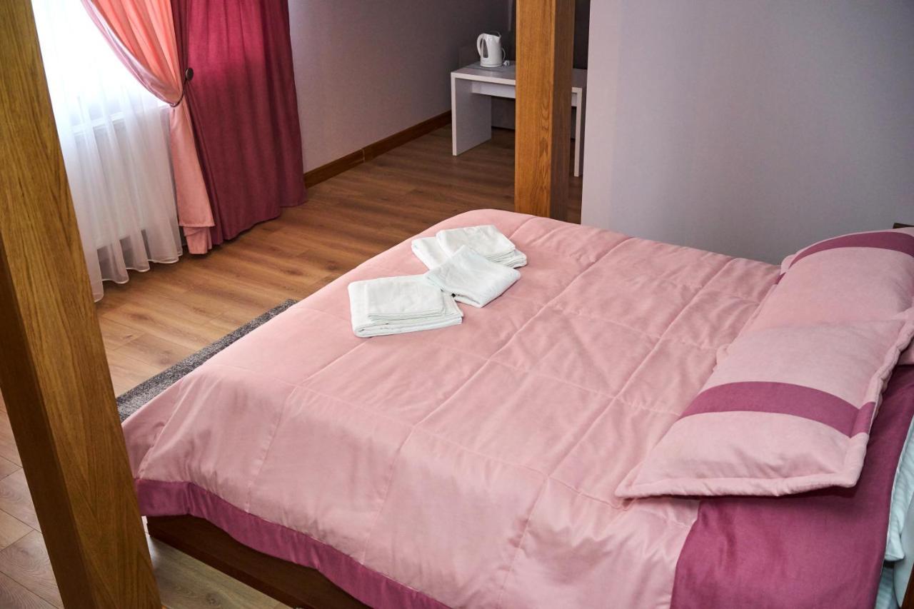 Східний Hotel Berezhany Ngoại thất bức ảnh