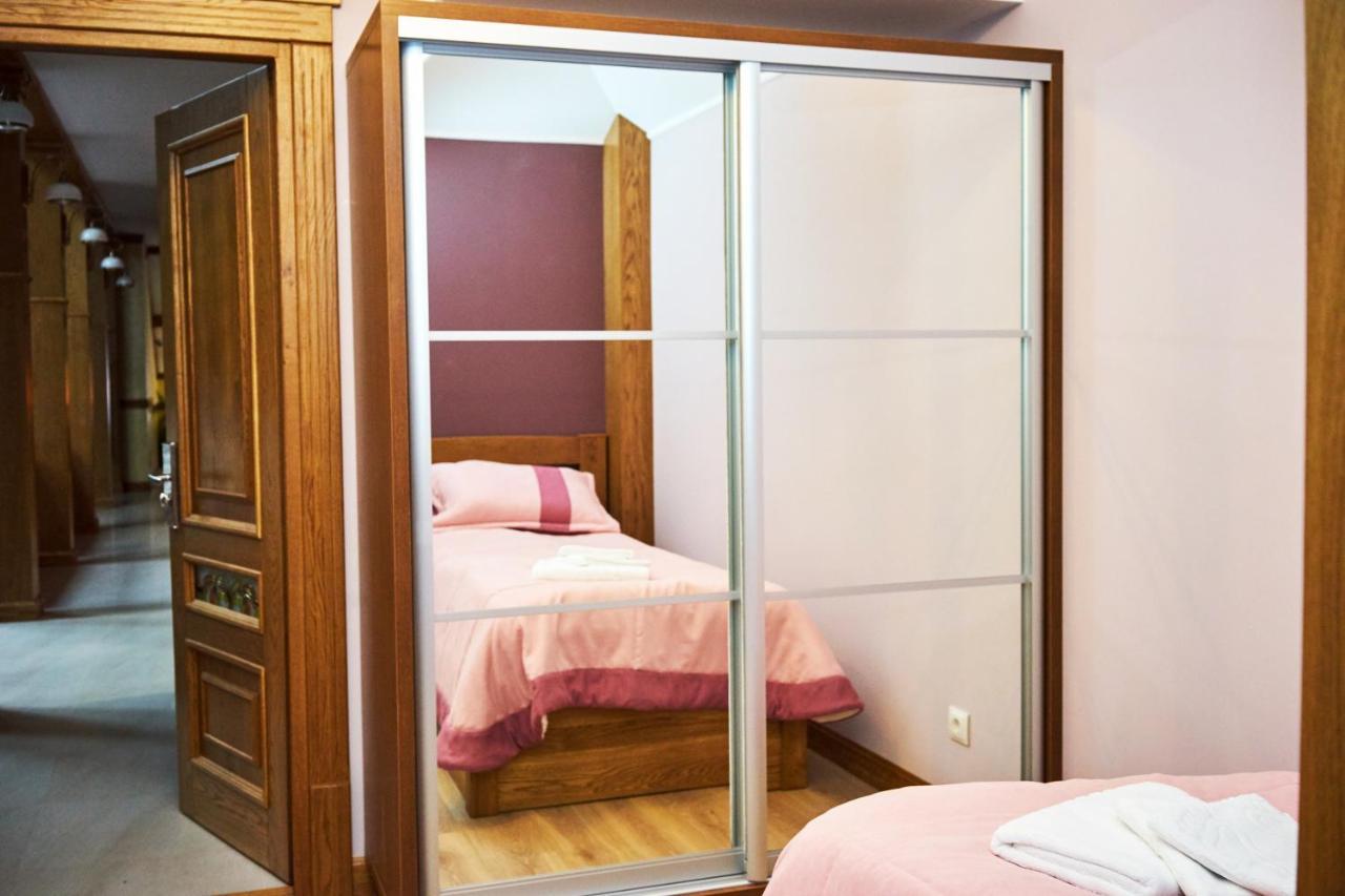 Східний Hotel Berezhany Ngoại thất bức ảnh