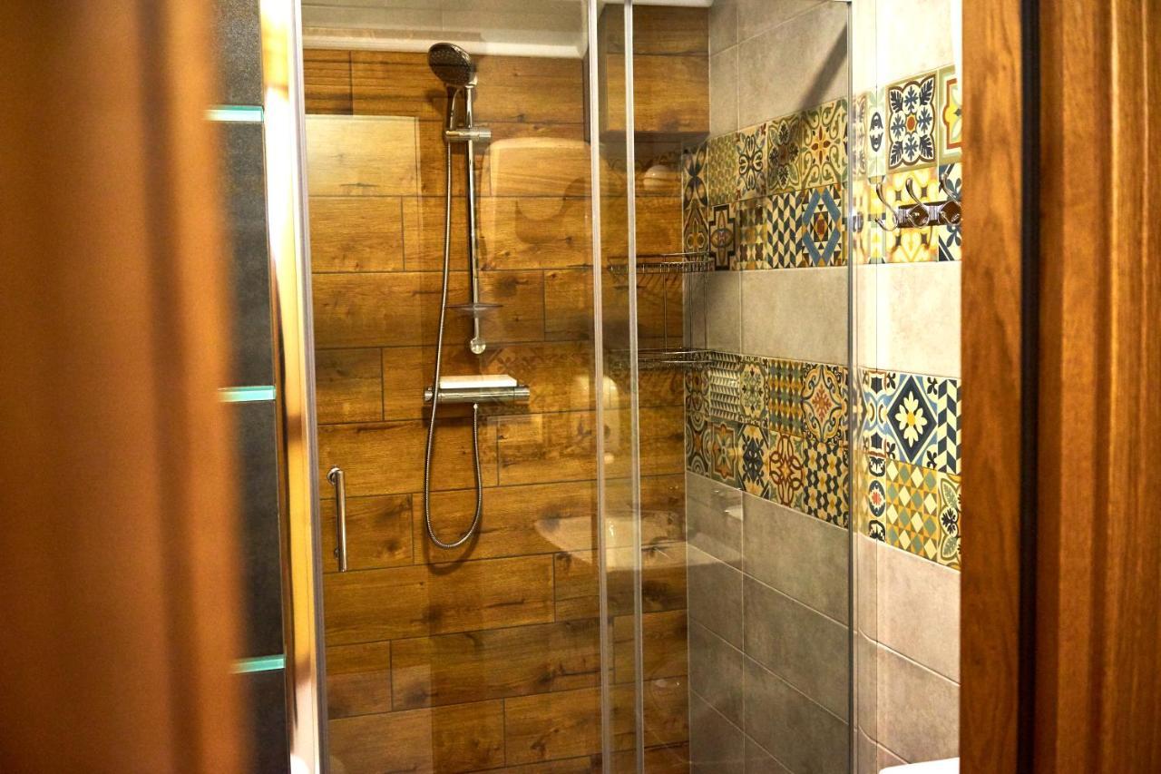 Східний Hotel Berezhany Ngoại thất bức ảnh